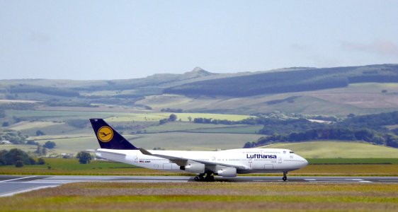 1 Lufthansa B747-430 D-ABVF_B1.JPG