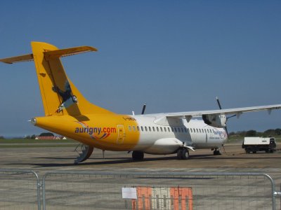 14 GUE - Aurigny ATR72 G-BWDB.jpg
