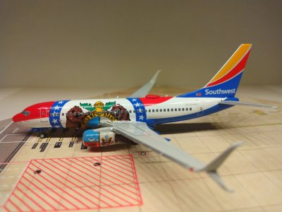 Southwest B737-7H4WL N280WN MO L.jpg