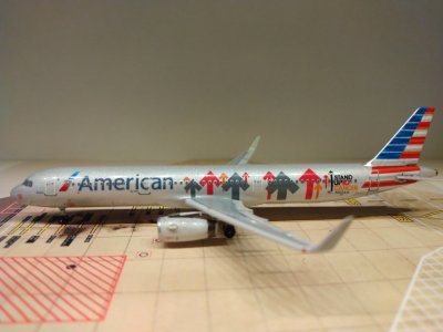 American A321-231WL N162AA L.jpg