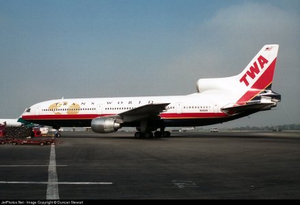 Trans World L-1011 1995 N31029 L 1.jpg