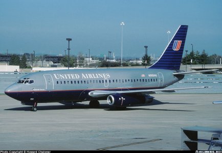 United 737-222 N9054U.jpg