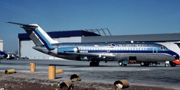 Eastern DC-9-14 N8910E 1977.jpg