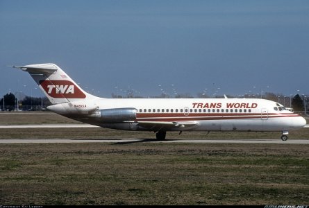 Trans World DC-9-10 1979 N491SA.jpg