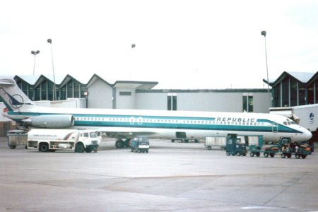 Republic MD-80 1979 N311RC R IND_19851000_01.jpg