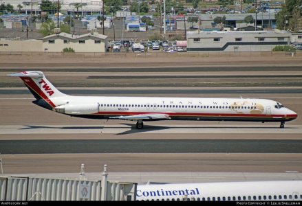 Trans World MD-83 N922TW 1995.jpg