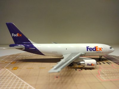 FedEx Express A310-203F N442FE R.jpg