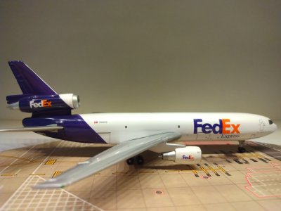 FedEx Express MD-10-10F N386FE R.jpg