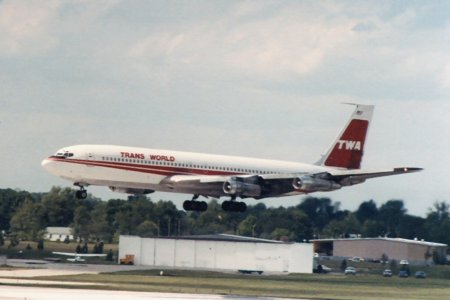 Trans World 707-331B 1979 N760TW IND_19830529_01.jpg