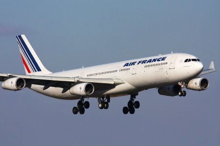 Airbus_A340-300_Air_France.jpg