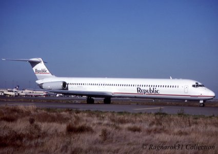 Republic MD-80 1984 N314RC R.jpg