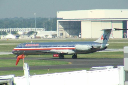 American MD-83 N33502 IND_20050730_01.jpg