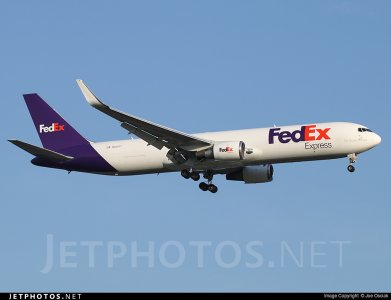 FedEx 767-316F N68077 1994.jpg
