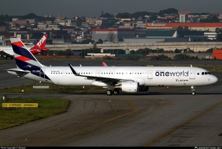 pt-xpb-latam-airlines-brasil-airbus-a321-211wl_PlanespottersNet_745218_24e653f92a_o.jpg