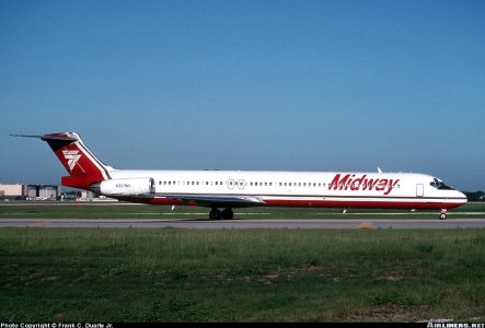 Midway MD-88 N903ML.jpg