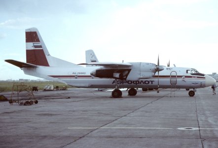 Antonov_An-26,_Aeroflot_AN1059046.jpg