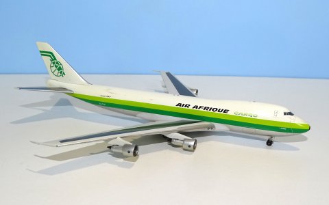 AIRAFRIQUE_B747_08.JPG