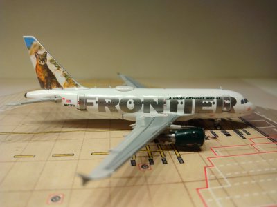 Frontier A318-111 N807FR R.jpg