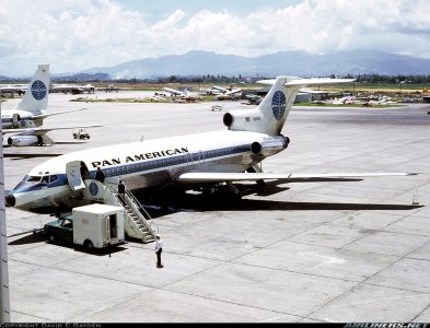 04 - Pan American 727-200.jpg