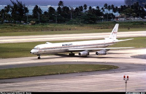 10 - Airlift DC-8-51.jpg