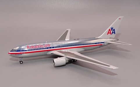 AA_B762_01.JPG