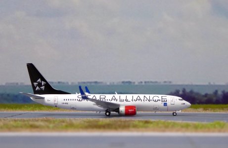 SAS B737-85P LN-RRE JC_1.JPG