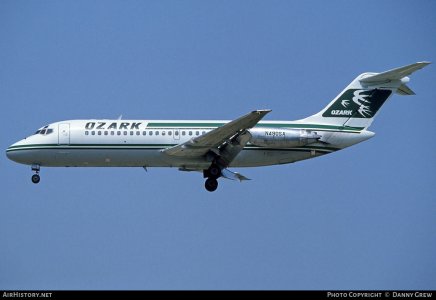 Ozark DC-9-14 1979 N490SA .jpg