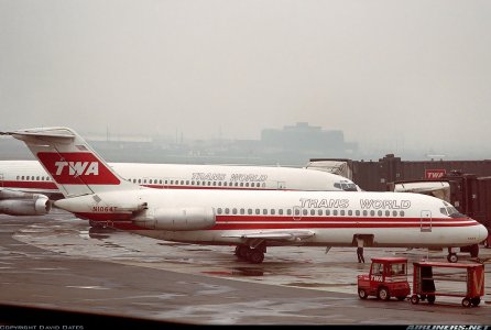 Trans World DC-9-10 1974 N1064T.jpg