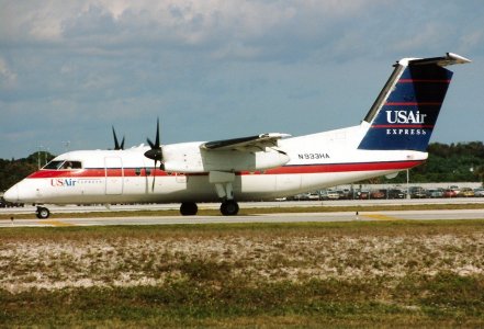 De_Havilland_Canada_DHC-8-102_Dash_8,_USAir_Express_(Piedmont_Airlines)_AN0208916.jpg