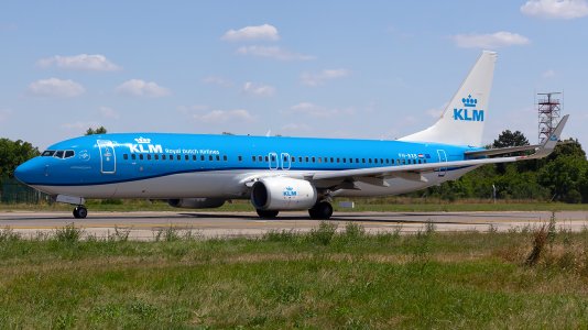 LROP_29-06-2022_KLM_B738_PH-BXB.jpg