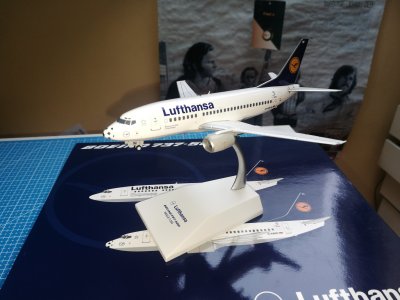 #378 Lufthansa B737-500 D-ABIN.jpg