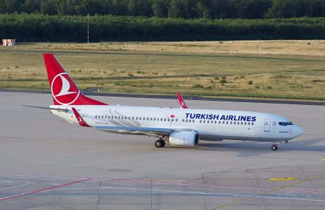Boeing_737-800_Turkish_Airlines_(19651228058).jpg