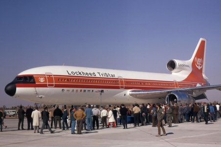 Lockheed_L-1011-1_Tristar,_Lockheed_JP5893645.jpg