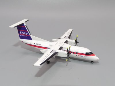 US_DHC-8_N937HA_12.JPG