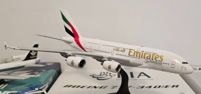 航空機・ヘリコプター Aviation400 1/400 Emirates A380 Aviation400 New Emirates A380s | MAF - Model Airliner Forum