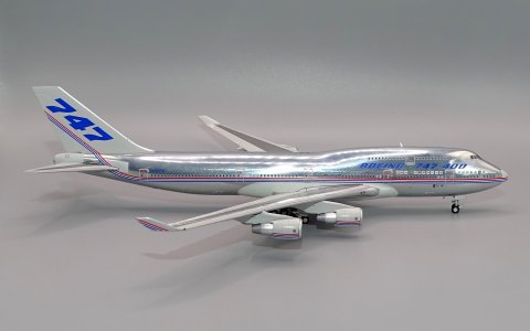 BO_B744_N401PW_10.JPG