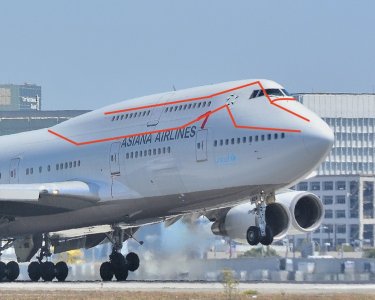 747nose5e.jpg