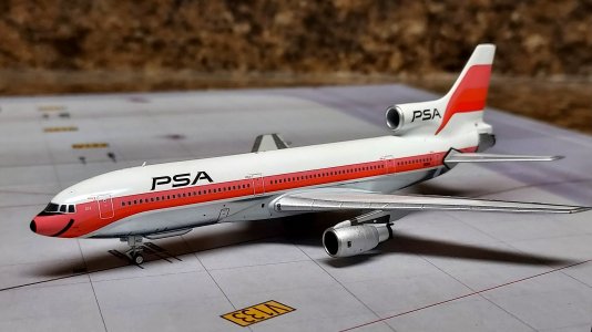PSA L1011.jpg