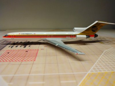 Continental 727-224 N88708 L.jpg