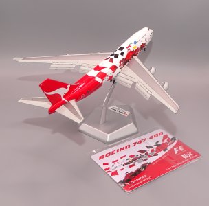 QF_B744_VH-OJC_15.JPG