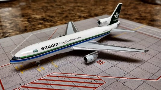 Saudia L1011.jpg