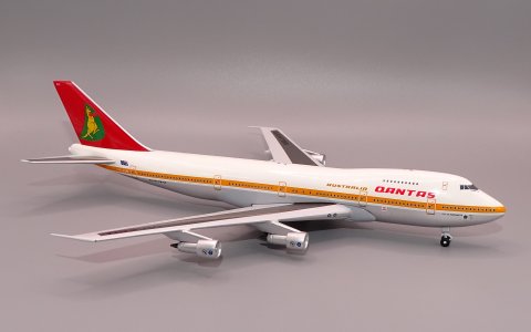 QF_B742_VH-EBM_11.JPG