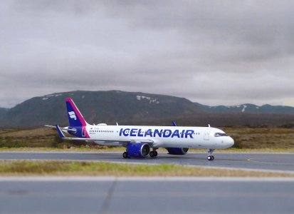 Icelandair A321-271NX TF-IAA GJ_2.JPG
