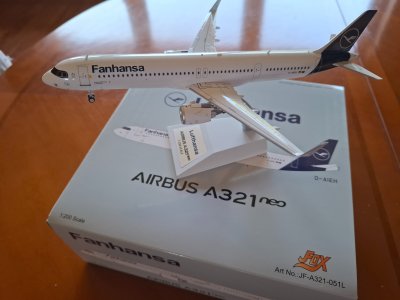 #405 Lufthansa A321 Neo D-AIEH JFox.jpg
