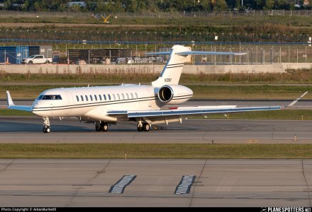 n729kf-kroenke-family-bombardier-global-7500-bd-700-2a12_PlanespottersNet_1834544_d0250f9977_o.jpg