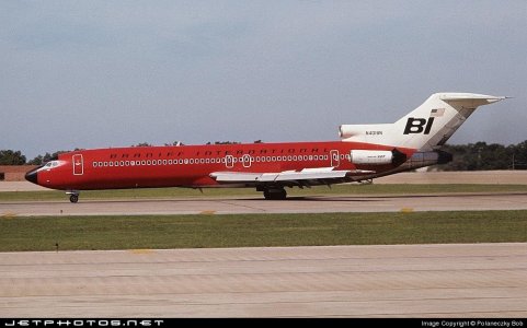Braniff 727-200 1965 N401BN L.jpg