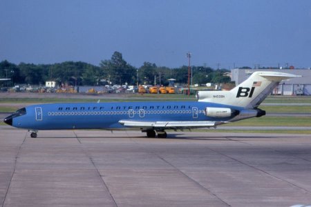 Braniff 727-200 1965 N403BN L.jpg