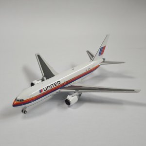 400007   B767-200         United Airlines    N611UA (5).jpg