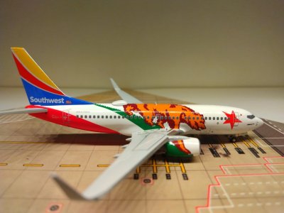 Southwest 737-7H4WL N943WN R.jpg Southwest 737-7H4WL N943WN R.jpg