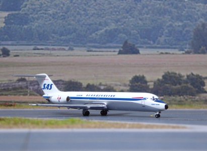 3 AACF 26 SAS DC-9-33F LN-RLW_2.JPG
